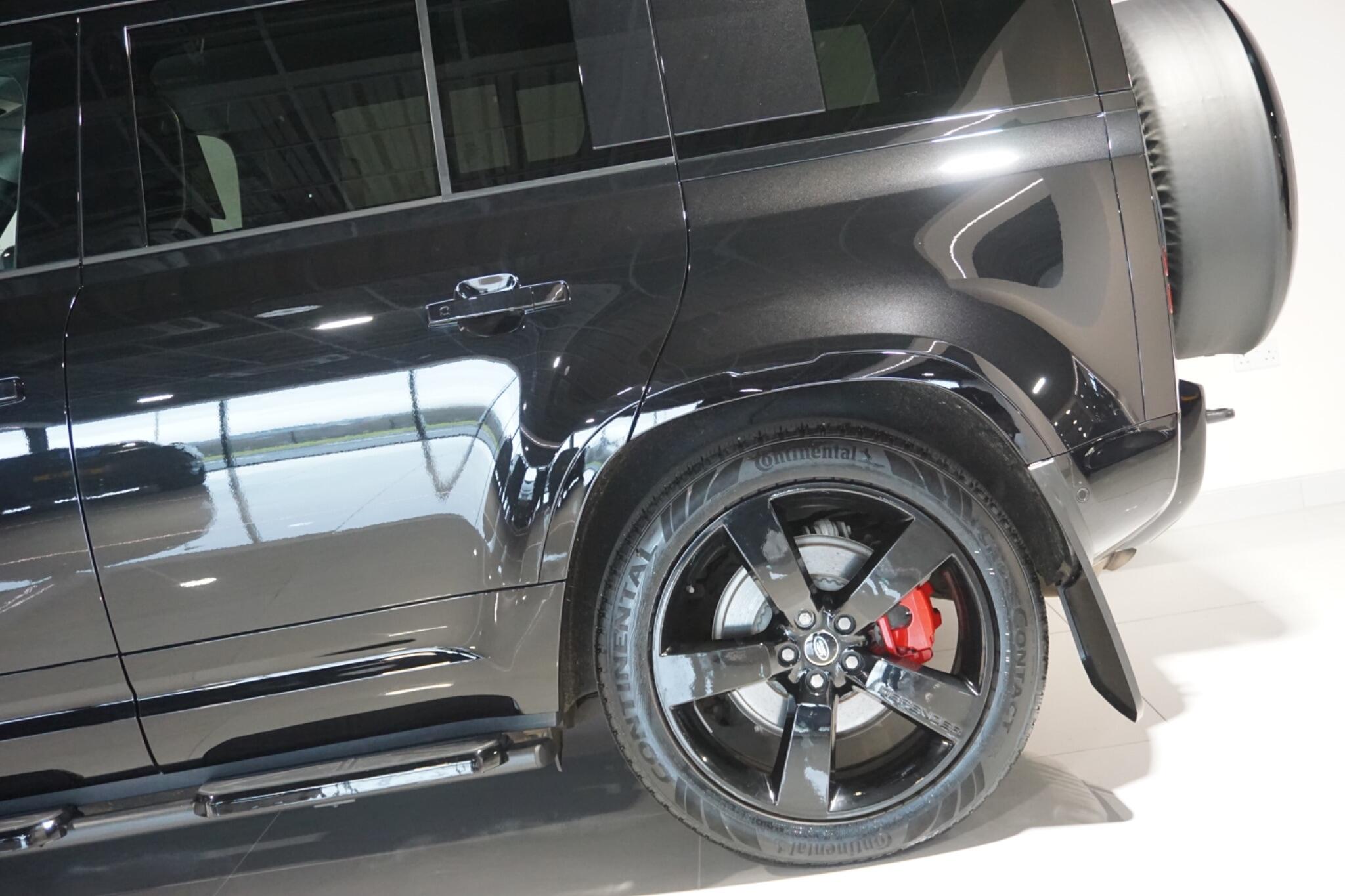 Land Rover Defender 110 3.0 D350 MHEV X-Dynamic HSE SUV 5dr Diesel Auto 4WD Euro 6 (s/s) (350 ps)